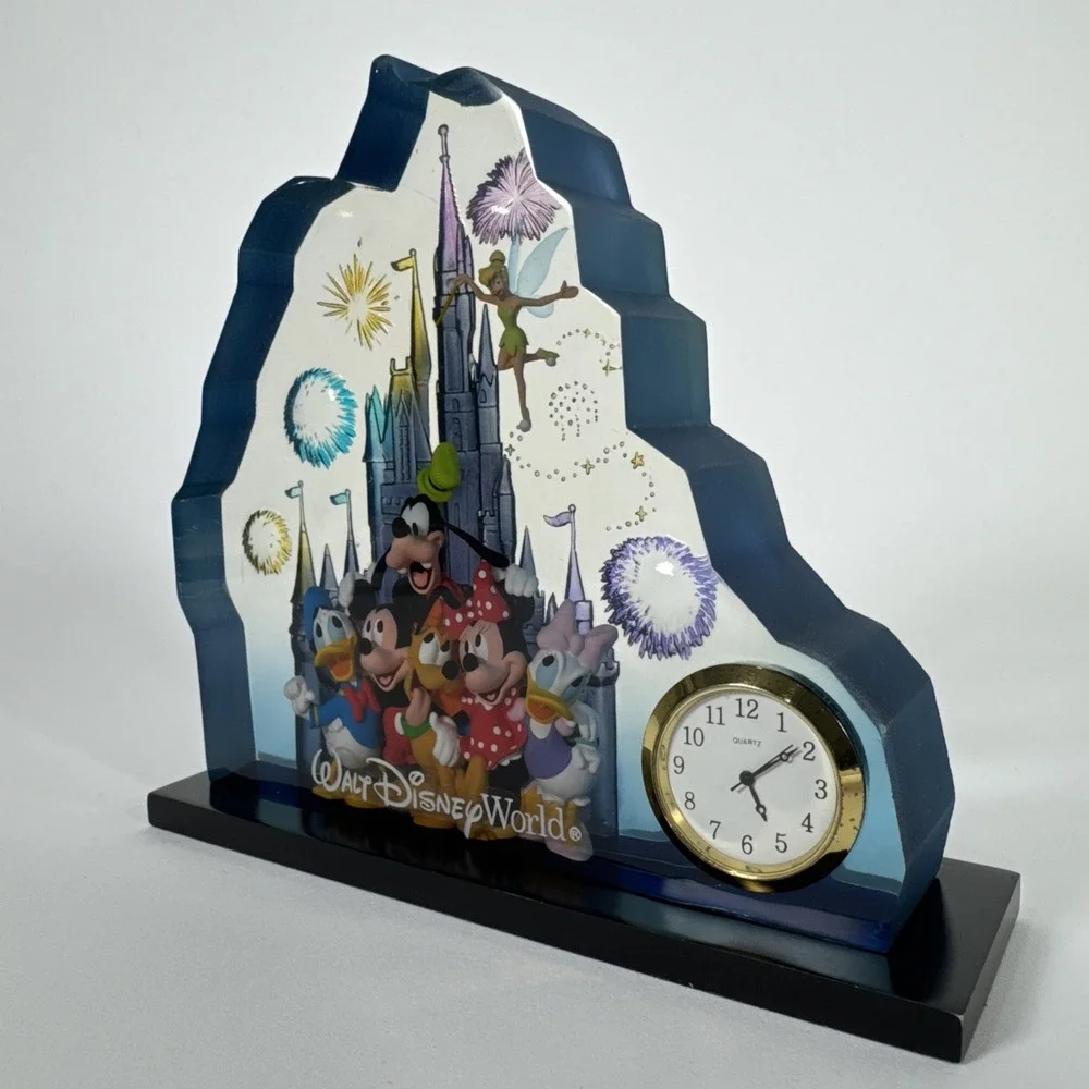 Vintage Walt Disney World Acrylic 3D Shelf Display Disney‎ Characters w/ Clock